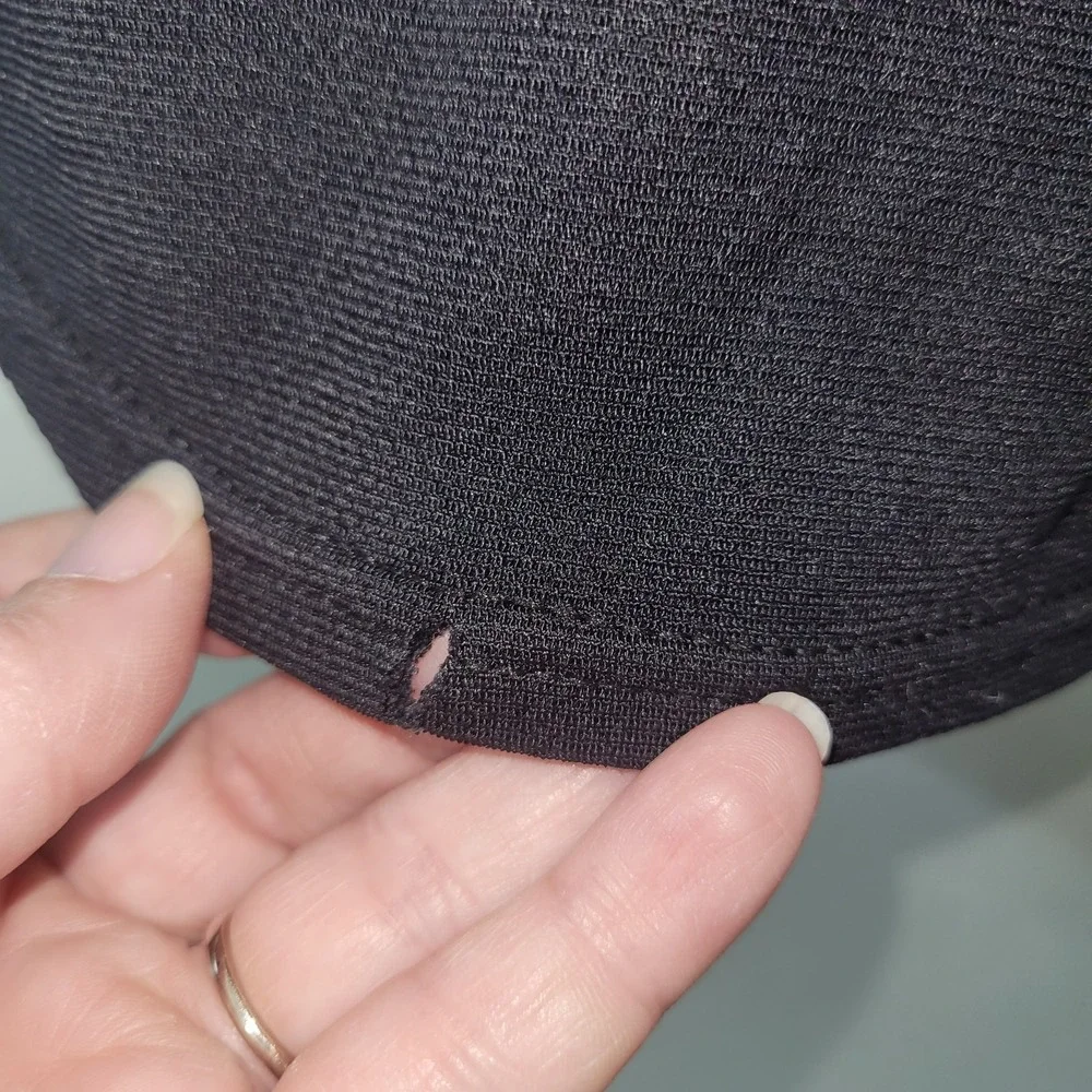 Patagonia Capilene Womens M Black Long Sleeve‎ Base Layer Top Raglan Crew Neck